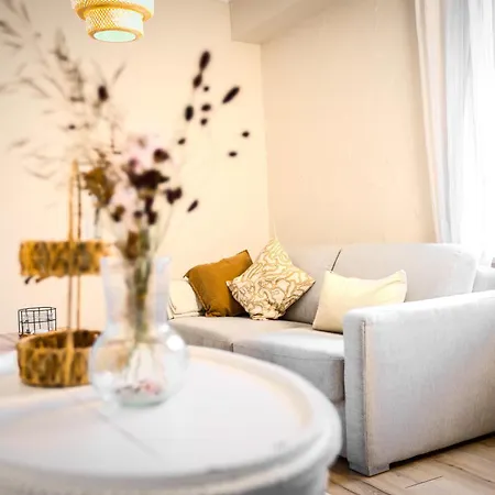 Waldeck, Alleinlage - Eigene Sonnenterrasse - 70 M2 Apartment Bad Kissingen